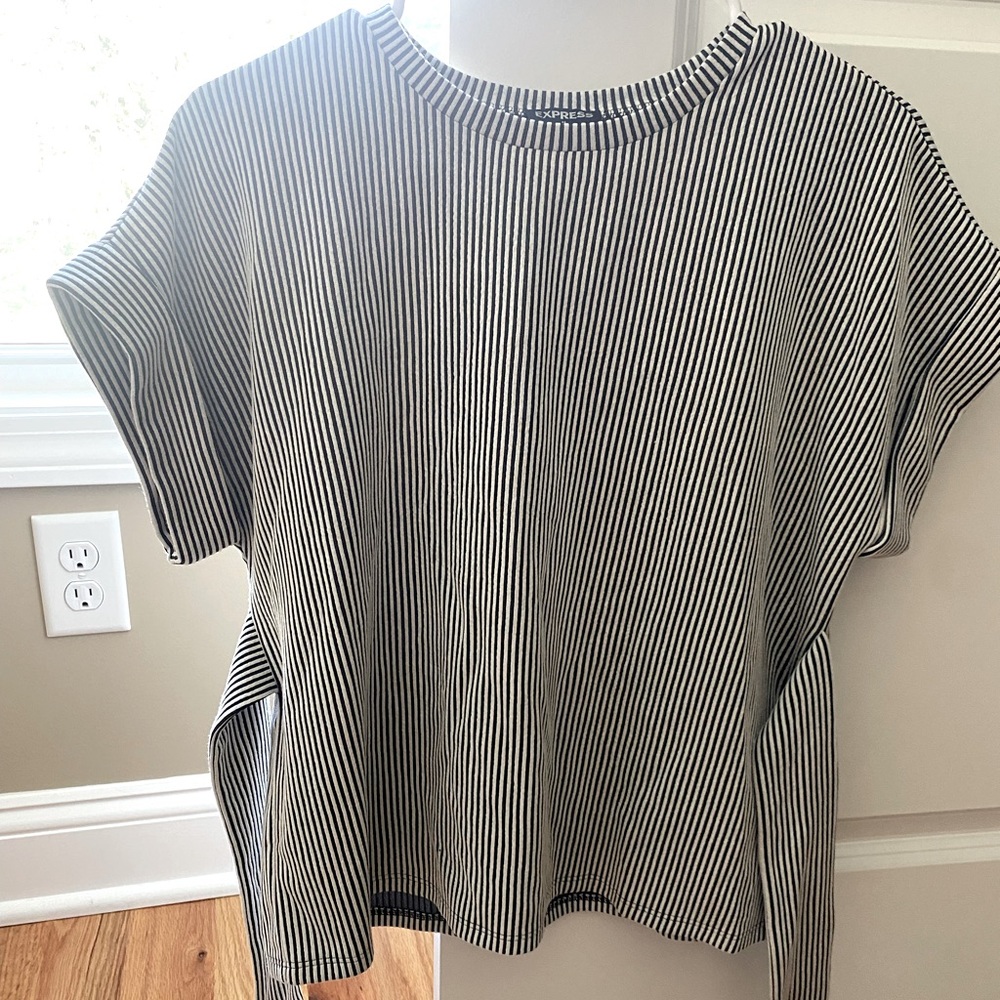 Express black & white striped shirt with tie. NWT.